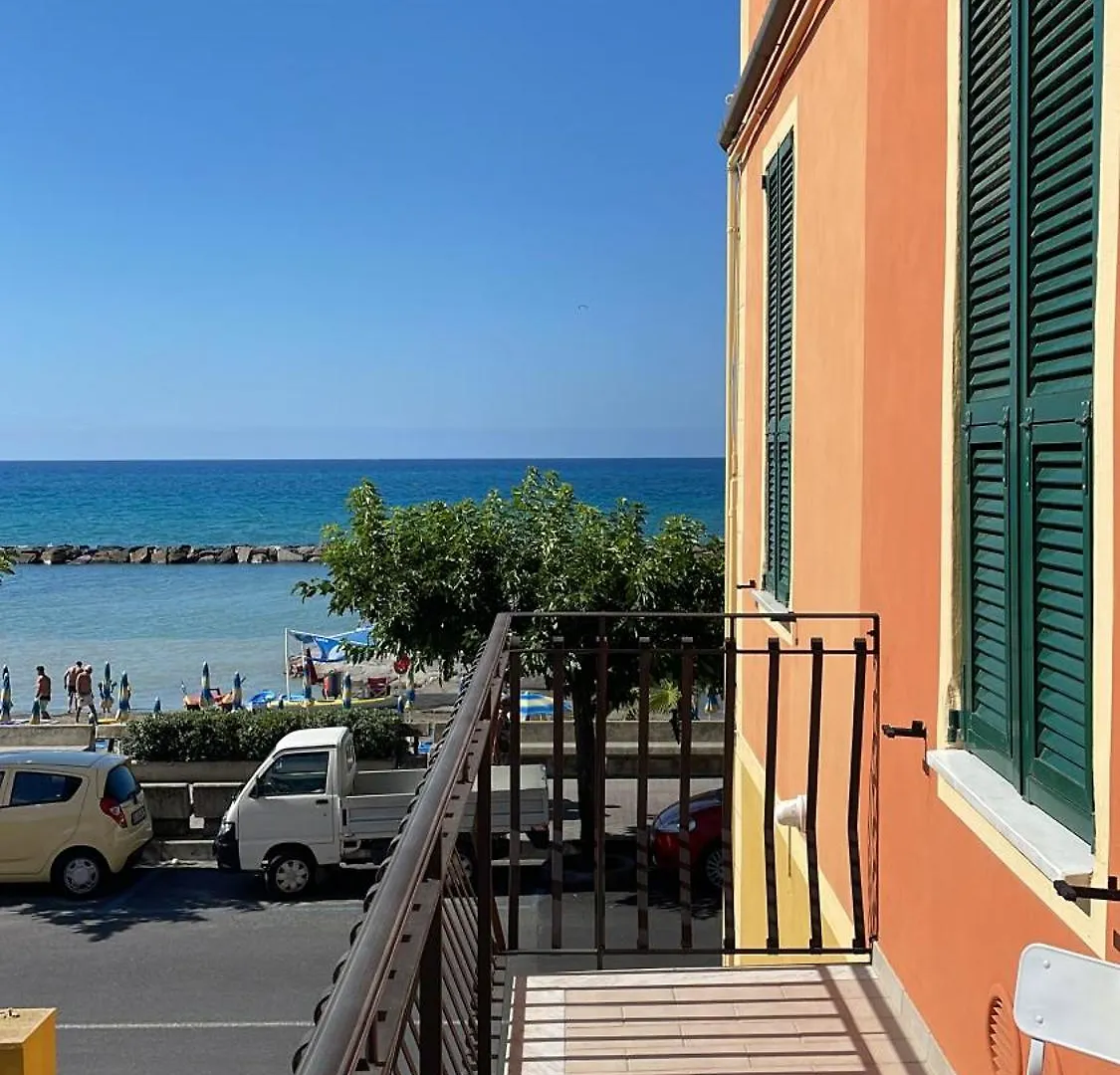 Casa Del Cardinale Apartment Santo Stefano al Mare Italy