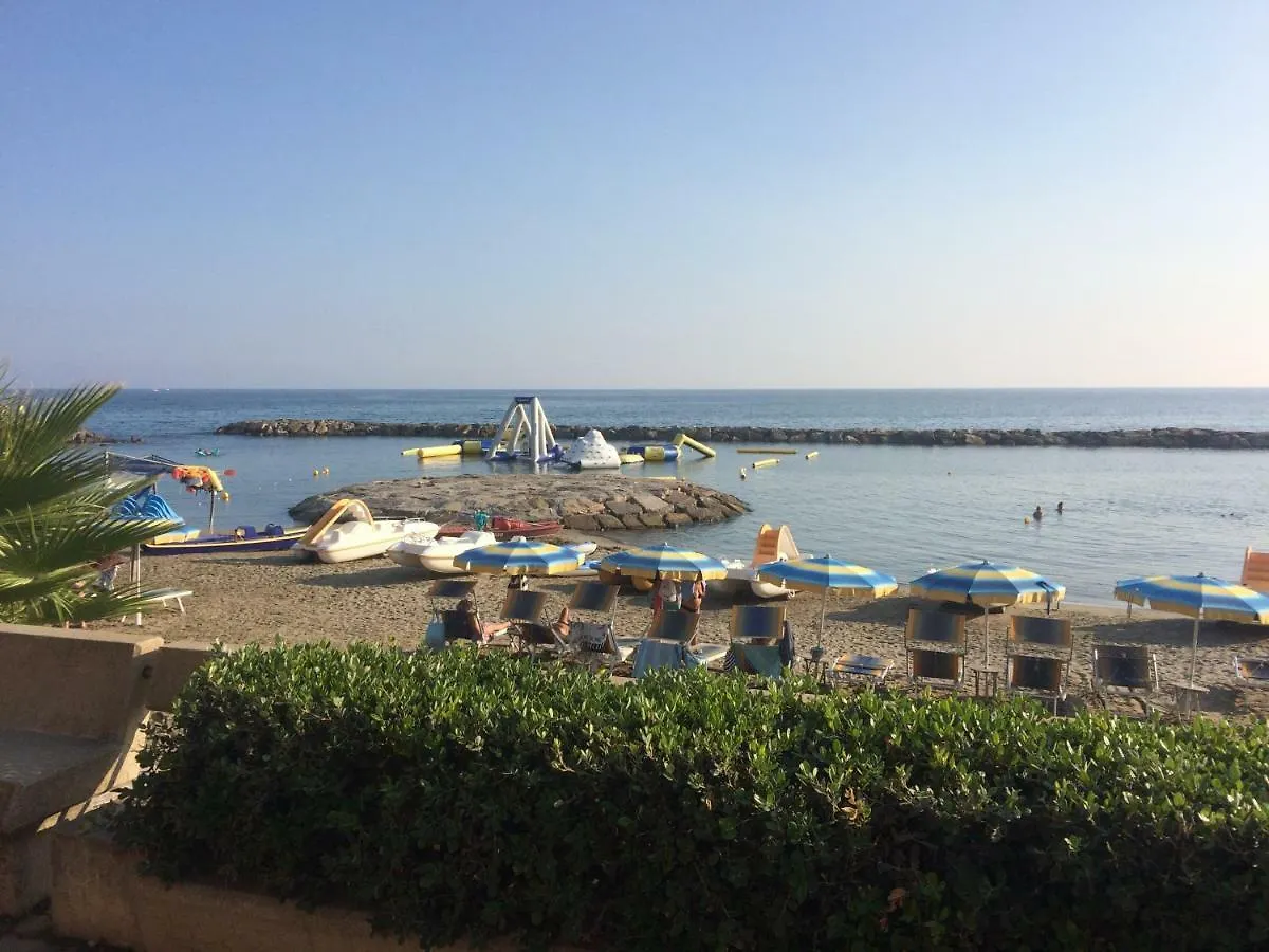 Casa Del Cardinale Apartment Santo Stefano al Mare